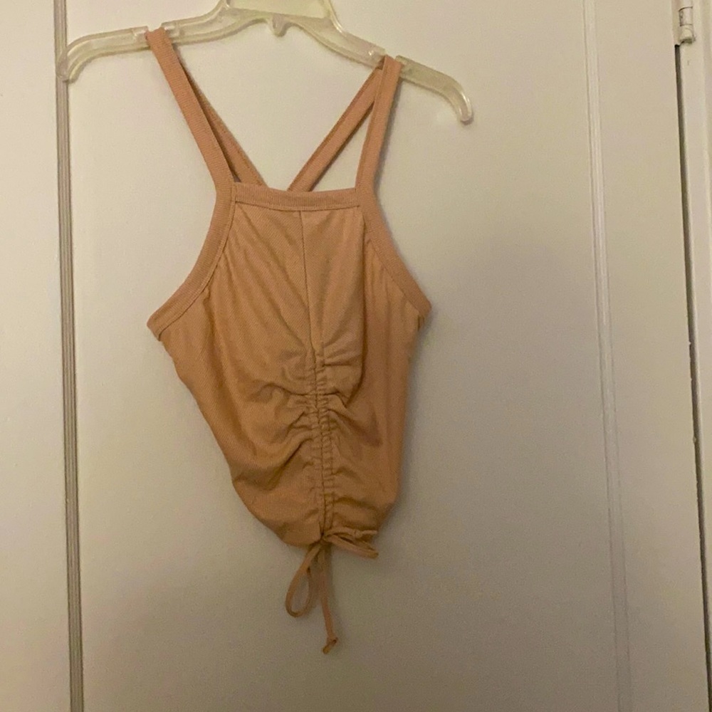NWT love streak tan crop top size: L